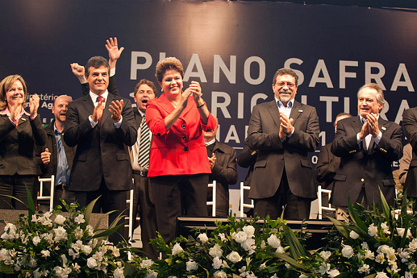 Plano Safra 2011/2012: a agricultura familiar alimenta o Brasil que cresce